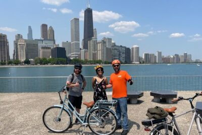 2 Hour Chicago Landmarks & Lakefront E-Bike Tour - Getting rolling at 300 E Monroe and Milton Lee Olive Park