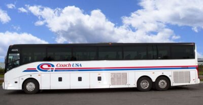 Airport transfer between Chicago O'Hare and Milwaukee - Couch USA comfort: reclining seats, climate control, and a real restroom