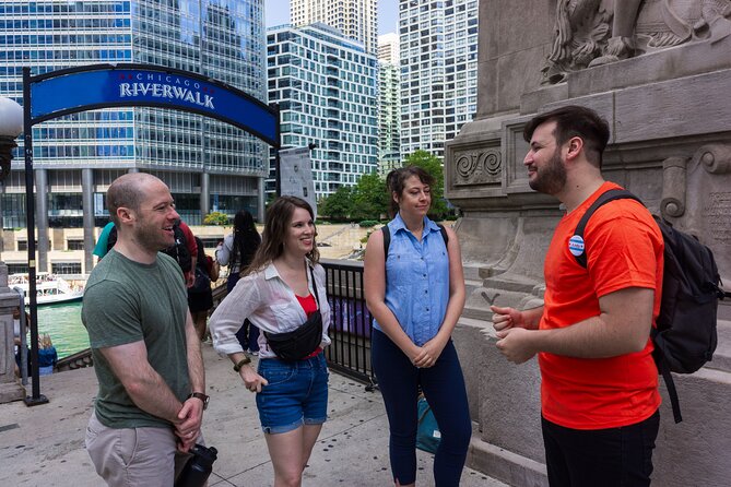 Architecture & History Guided Tour along the Chicago Riverwalk - Riverwalk Stop 1: Chicago River, Still Doing What It Did Since the 1700s