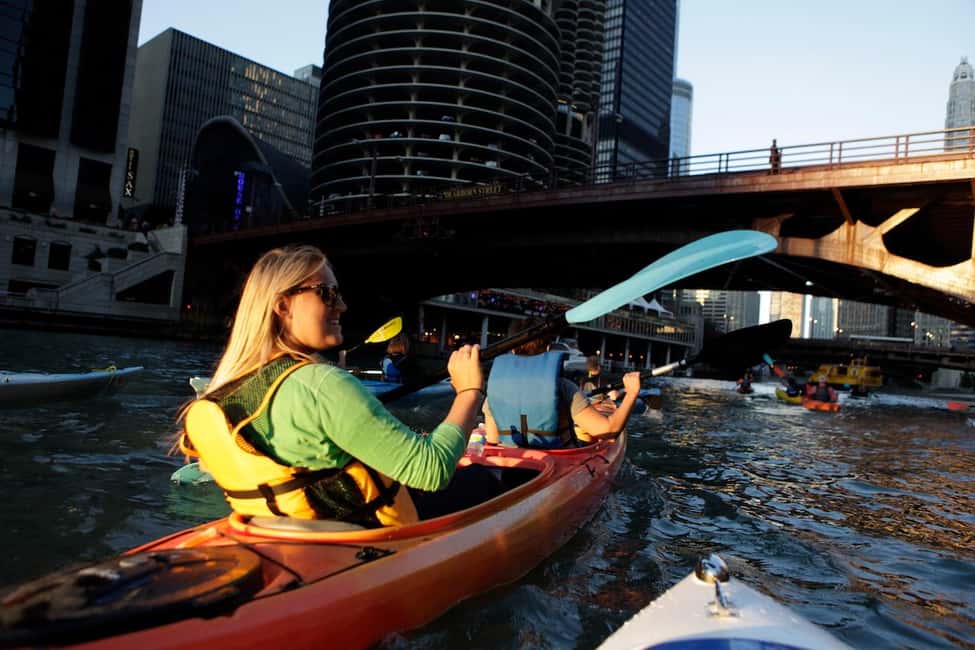Chicago: 2-Hour Downtown Kayak Rental - Why the Chicago River kayak is a different kind of Chicago