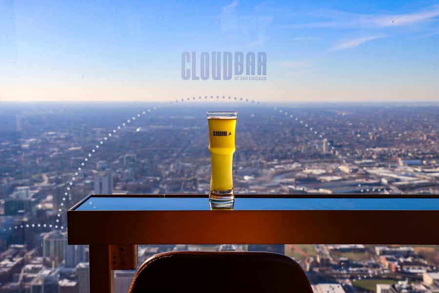 Chicago: 360 CHICAGO & Hop-on Hop-off Bus Tour (Save 20%) - Using the App, Earbuds, and Self-Guides Without Wasting Time