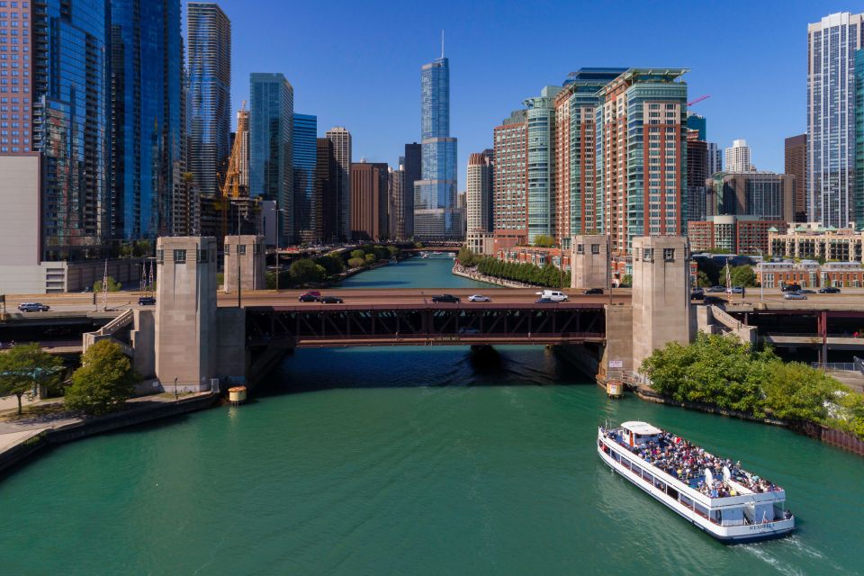 Chicago: 45-Minute Family-Friendly Architecture River Cruise - The Live Guide Factor: Funny, Fast, and Actually Informative
