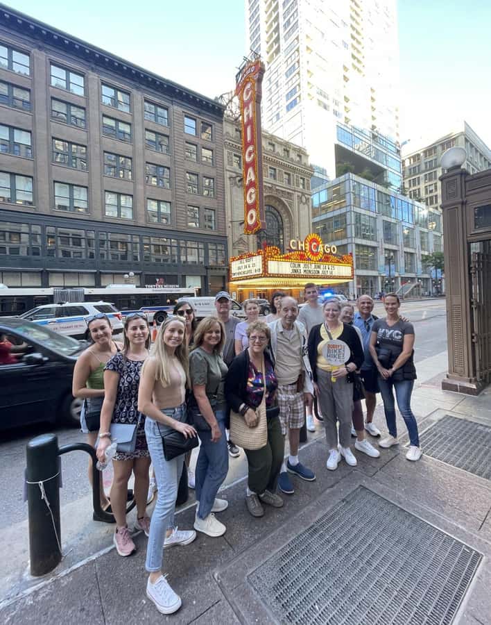 Chicago: Best of Attractions Walking Tour +Bike/Kayak Rental - Key highlights worth knowing