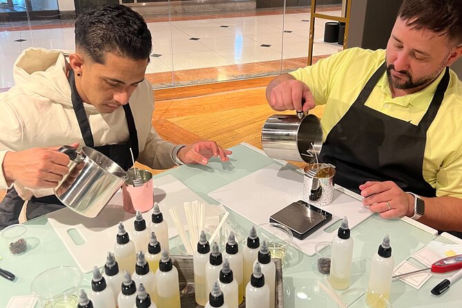 Chicago Candle Making Class On Magnificent Mile - A Soy Candle Workshop Right on the Magnificent Mile