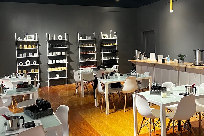 Chicago Candle Making Class On Magnificent Mile - The Scent Menu: How to Pick Oils Without Getting Smothered