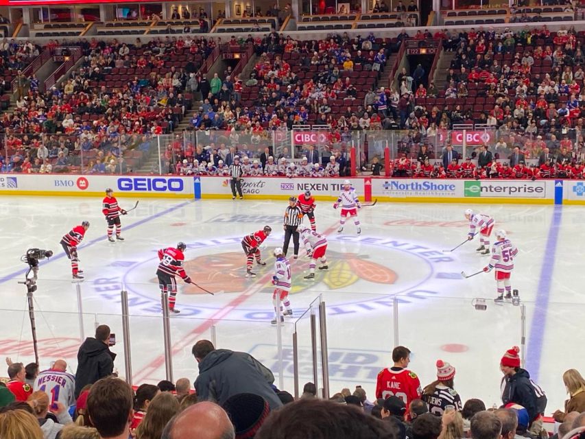 Chicago: Chicago Blackhawks NHL Game Ticket at United Center - Key takeaways before you go