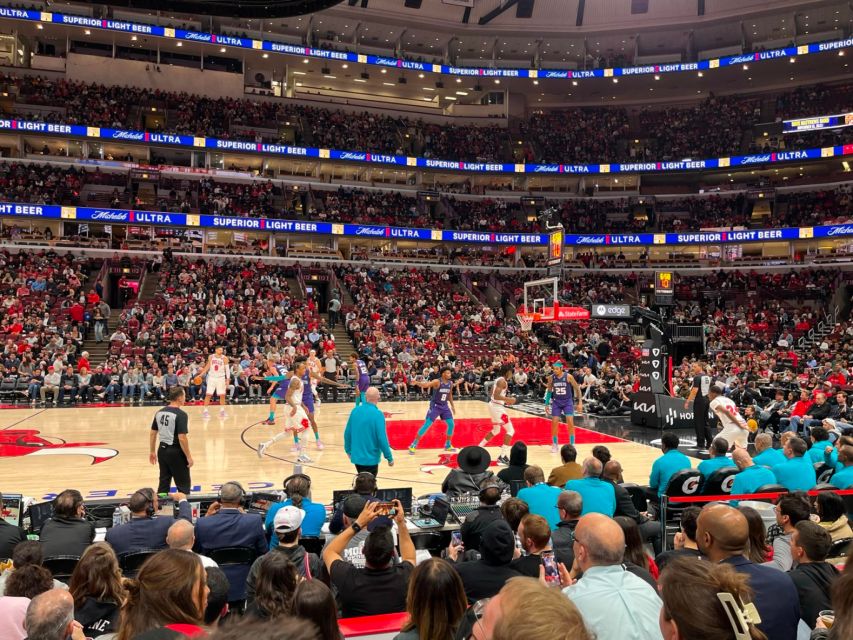 Chicago: Chicago Bulls Basketball Game Ticket - A Bulls Game at United Center: Why This Is a Value-Focused Pick