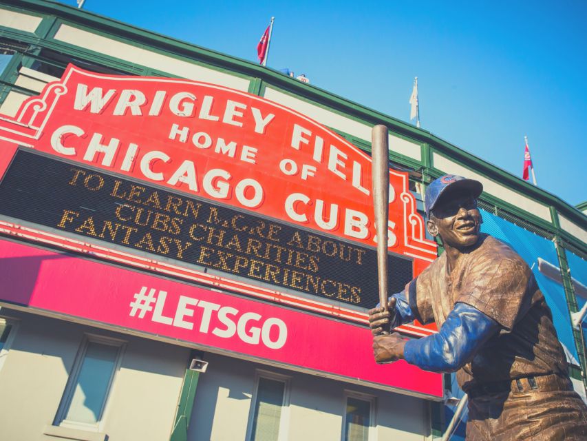 Chicago: Chicago Cubs Baseball Game Ticket at Wrigley Field - What the atmosphere and concessions are like inside Wrigley