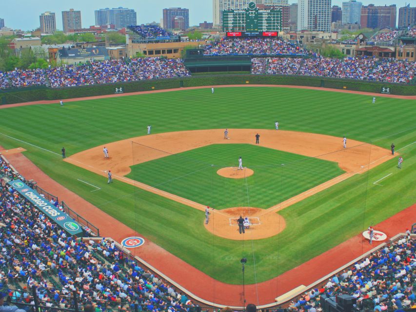 Chicago: Chicago Cubs Baseball Game Ticket at Wrigley Field - Crowd size and practical limits: what to watch for