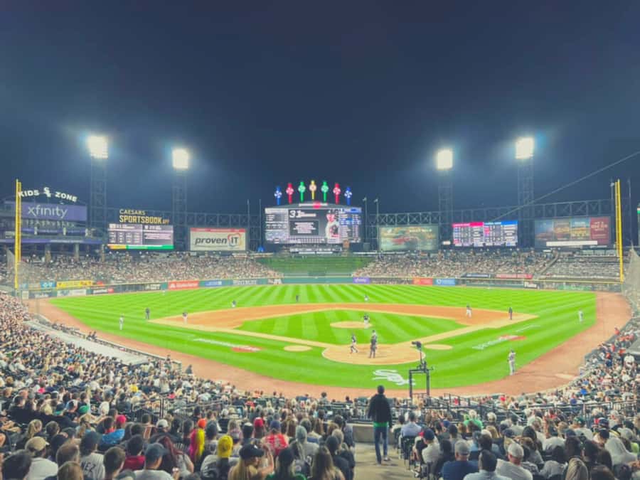 Chicago: Chicago White Sox Baseball Game Ticket - Mobile ticket entry and skipping the ticket line