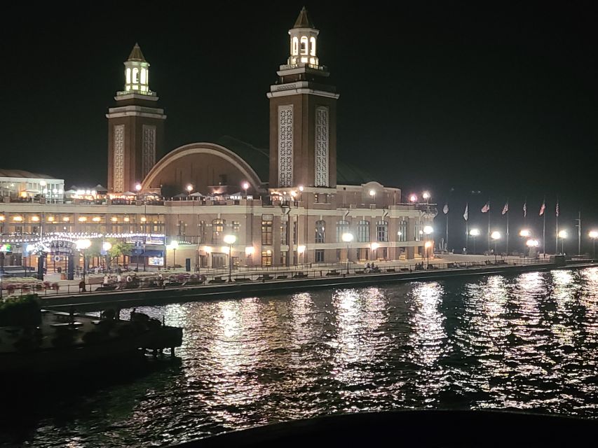 Chicago: Christmas Eve Lake Michigan Gourmet Dinner Cruise - Should You Book This Christmas Eve Lake Michigan Dinner Cruise?