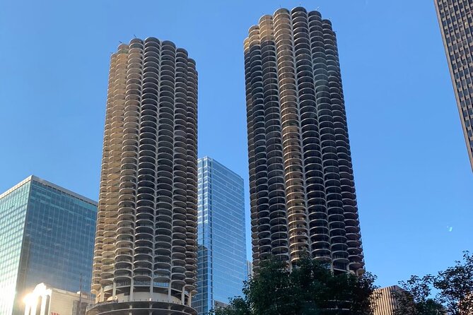 Chicago, Cloud Gate, Grant Park Full-Day City Tour - Getting started at 201 E Randolph St and what the schedule feels like