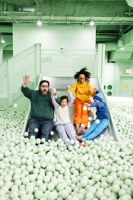 Chicago: Color Factory Chicago General Admission Ticket - 14+ Color Rooms: How They Use Your Senses