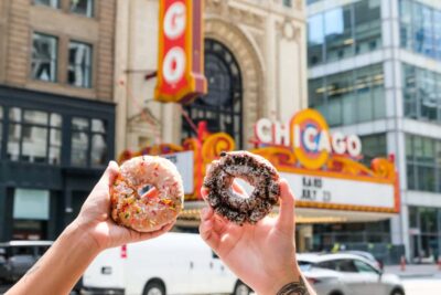 Chicago: Downtown Donut Tour with Tastings - The 2-Hour Rhythm: 4 Stops, Walking, and Eating Smart