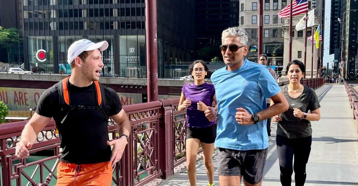 Chicago: Downtown Highlights Running Tour - Getting Started at Pioneer Plaza in Front of the Apple Store
