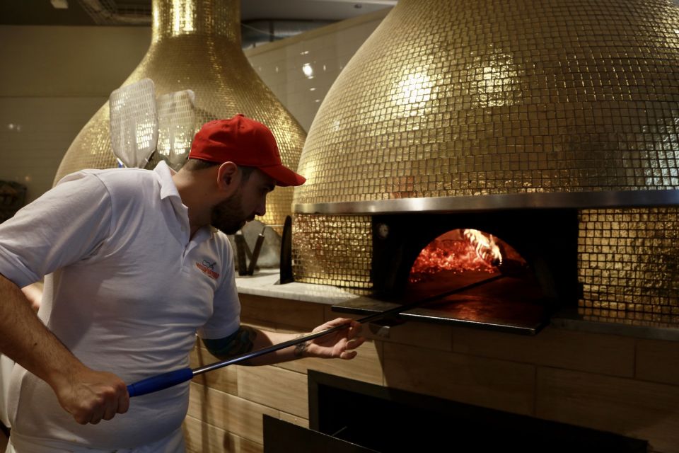 Chicago: Downtown Pizza Guided Walking Tour with Tastings - Neapolitan, tavern, and artisanal: learning texture with every bite