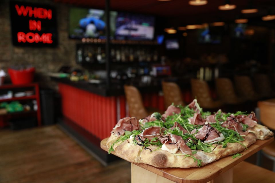 Chicago: Downtown Pizza Guided Walking Tour with Tastings - Chicago deep dish, plus the local reality check