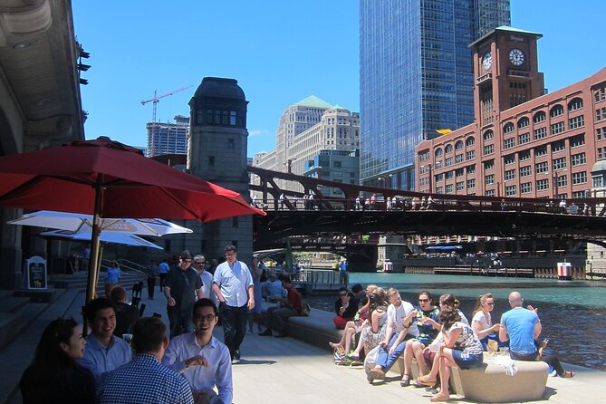 Chicago Food Tour with The Magnificent Mile and Millennium Park - Cloud Gate The Bean: reflections, crowd strategy, and best photos