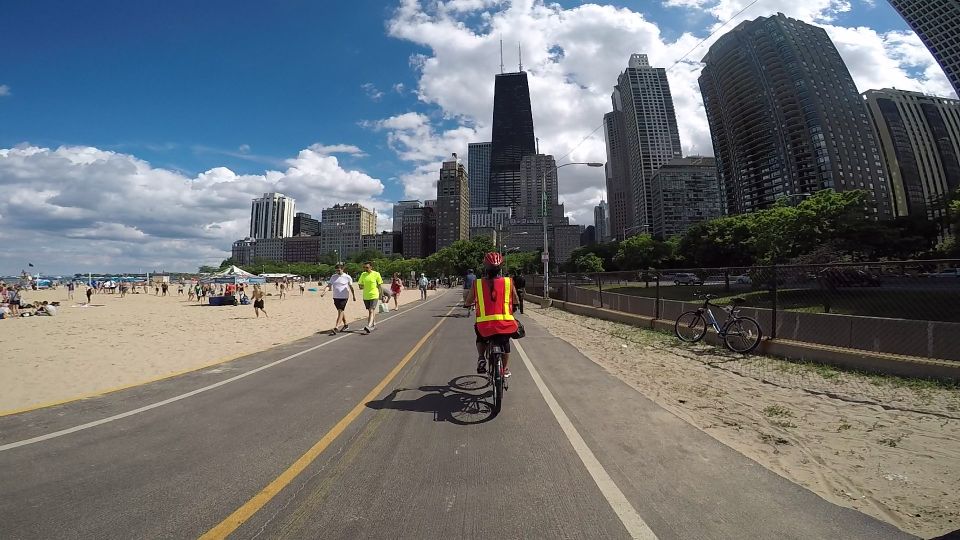 Chicago: Full-Day or Half-Day Bike Rental - Full-Day Power Move: Grant Park, Buckingham Fountain, and Museum Campus
