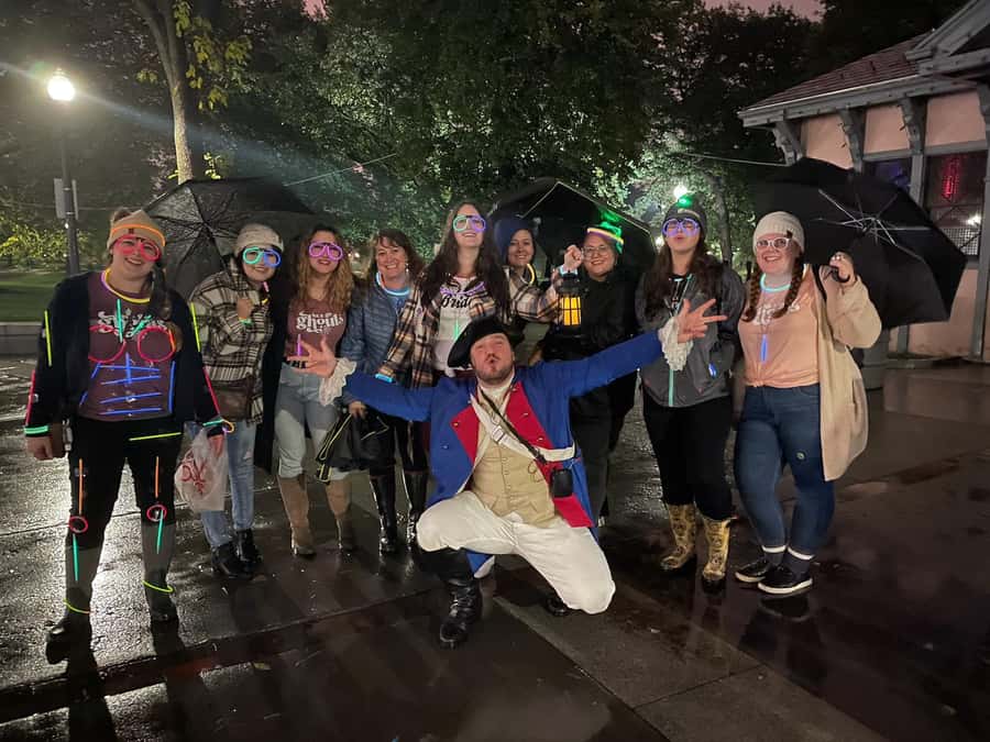 Chicago: Ghosts & Hauntings of the Windy City Walking Tour - The Stop-by-Stop Walk: From Oz Park to the Lincoln Park Zoo