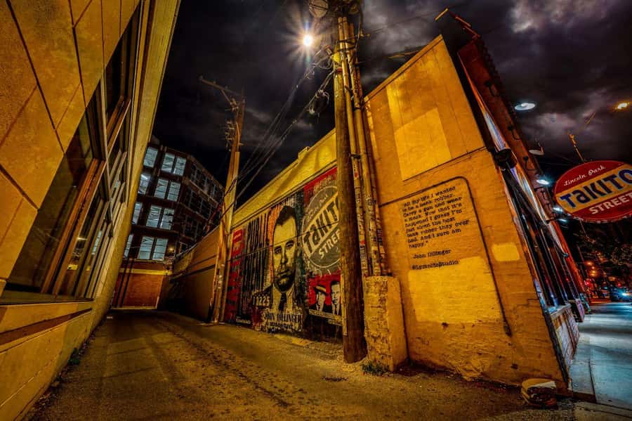 Chicago: Ghosts & Hauntings of the Windy City Walking Tour - The Guide Makes It: Alec V. Energy and Tammie’s Storytelling