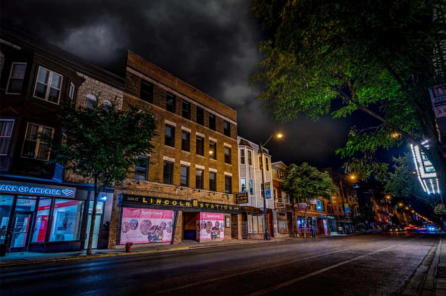 Chicago: Ghosts & Hauntings of the Windy City Walking Tour - Practical Tips: Shoes, ID, and What You Can Bring