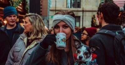 Chicago: Guided Holiday Walking Tour and Food Sampling - Starting at Lou Malnati’s: a familiar spot to regroup