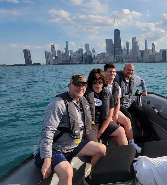 Chicago: Lake and River Tour on a RIB Boat - Photo Opportunities: How to Get Better Shots on a Moving Boat