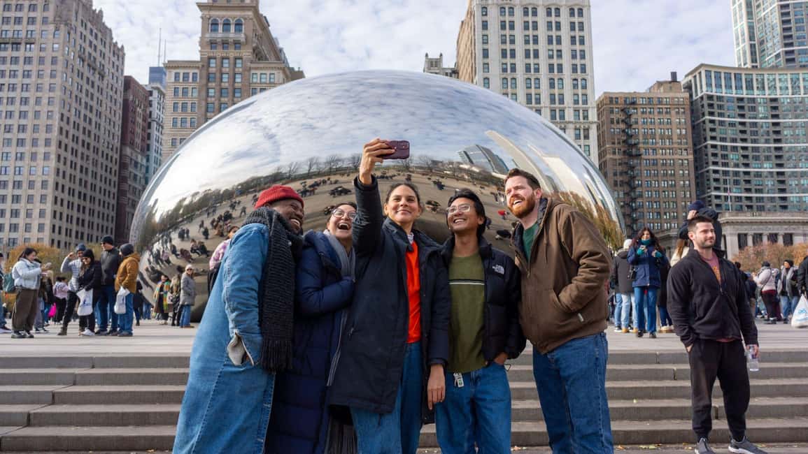 Chicago Loop: Art, Skyscrapers, Millennium Park & "The Bean" - Art Institute of Chicago: a quick stop with big payoff