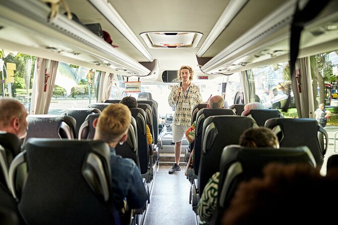 Chicago Luxury Minibus City Tour and Architecture River Cruise - Drive-by storytelling: Magnificent Mile to Water Tower