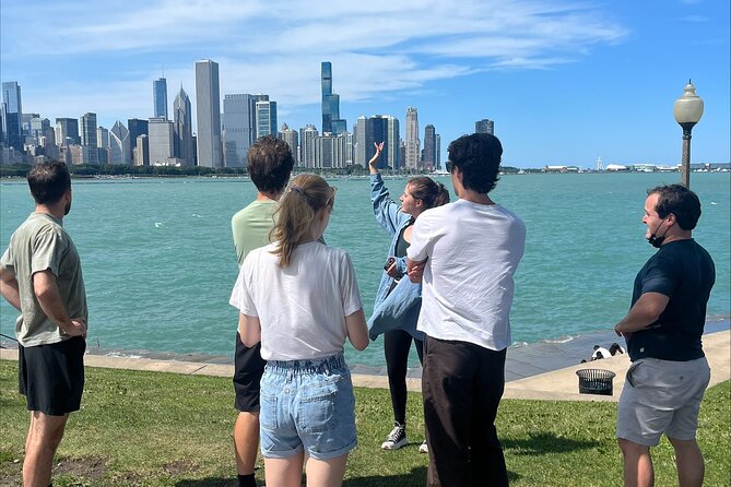 Chicago Luxury Minibus City Tour and Architecture River Cruise - The 90-minute downtown minibus: where it gives you quick context