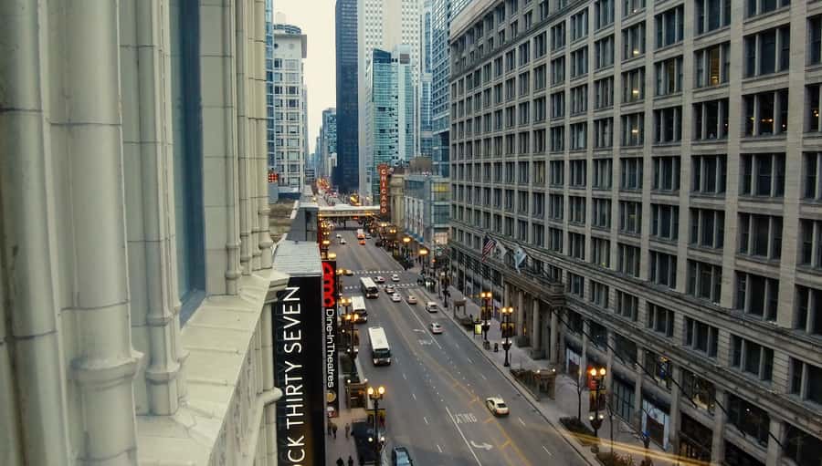 Chicago: Mobsters and Movies Walking Tour - Art Institute context: using the tour to guide your museum time