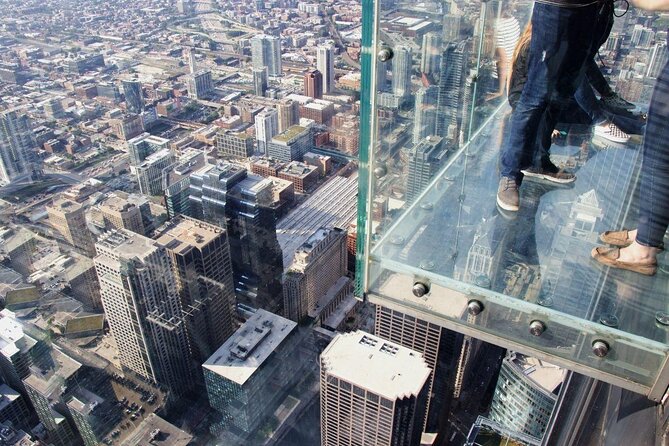 Chicago Night Driving Tour with Skydeck and River Cruise - Key highlights