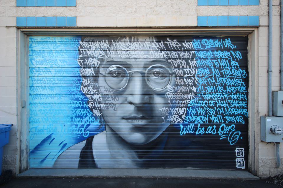 Chicago: Offbeat Guided Street Art Tour - Meeting at The Goddess and Grocer (and getting there fast)