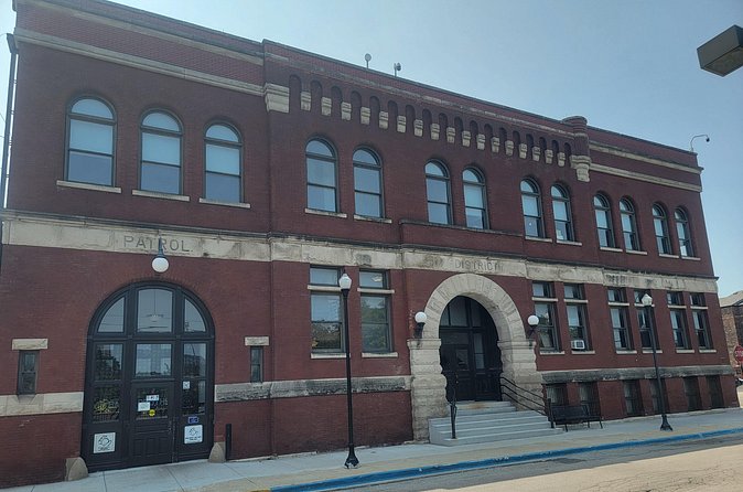 Chicago P.D. TV Show Set Tour - District 21 headquarters and the Chicago Fire Academy photo stop