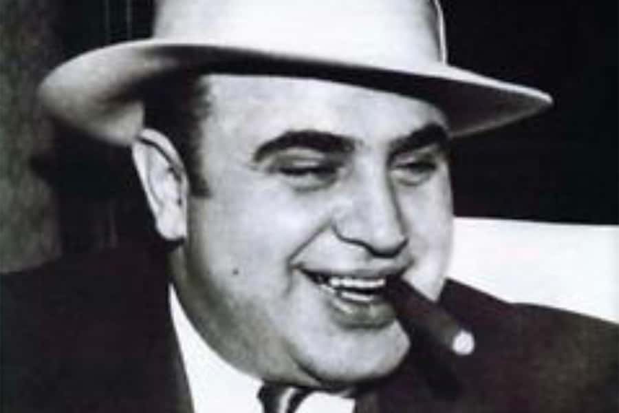 Chicago: Private 3-Hour Al Capone Gangster Tour - Old Speakeasies and Historic Hotels: The Hangouts Behind the Legend