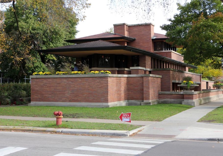 Chicago: Private Architecture Tour - 3 or 6 Hours - Guide quality: what Avery and Stefan’s tours teach you