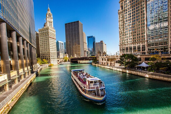 Chicago River Architecture Tour and Big Bus Hop-on Hop-off Tour - The River Architecture Cruise: What You Get From the Narration