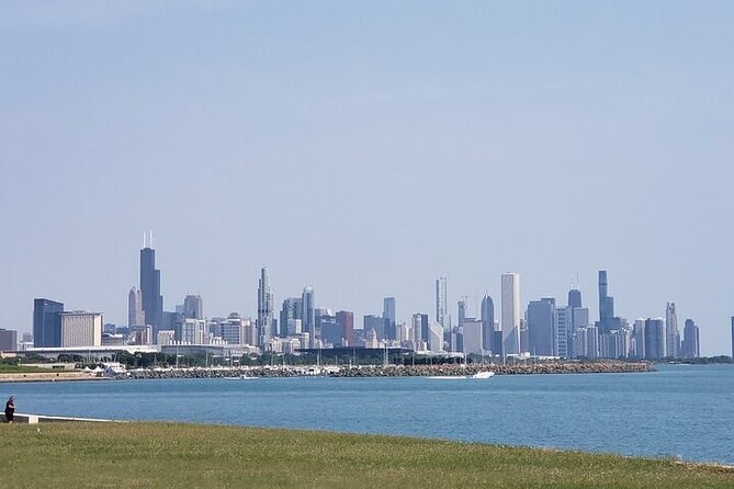 Chicago Scenic Driving Tour - Lincoln Park Zoo drive-by: family landmark energy