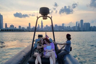 Chicago Shoreline Adventure Boat Tour - From Soldier Field to the Museum Campus from a new angle