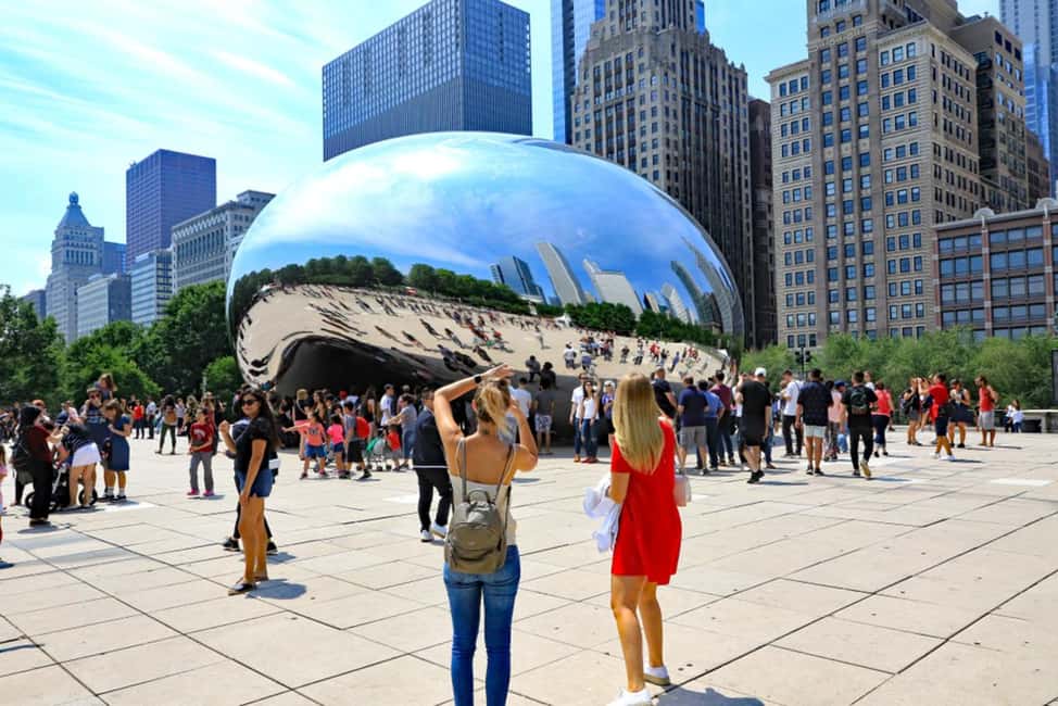 Chicago: Small-Group History and Architecture Walking Tour - Where You Start at McCormick Tribune Plaza (and how the timing feels)