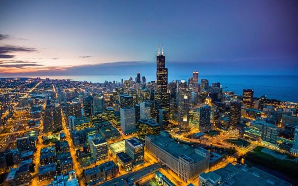 Chicago: Small-Group Night Tour w/ Skydeck & Skyline Cruise - What 3.5 hours feels like: pacing that keeps your energy