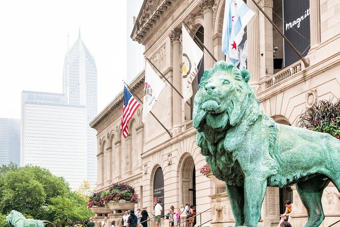 Chicago-Style Holiday Hike: Festive Food and Walking Tour - Key highlights you’ll feel right away
