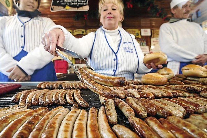 Chicago-Style Holiday Hike: Festive Food and Walking Tour - Price and value: what $84.99 buys you in 3 hours