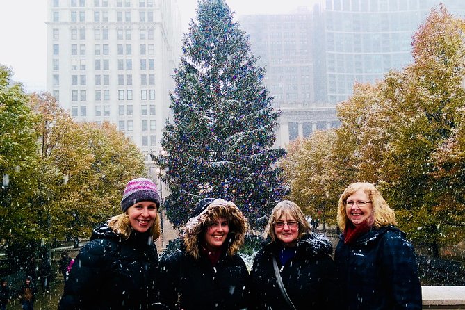 Chicago-Style Holiday Hike: Festive Food and Walking Tour - Christkindlmarket: German-style holiday market plus hot cider and gifts