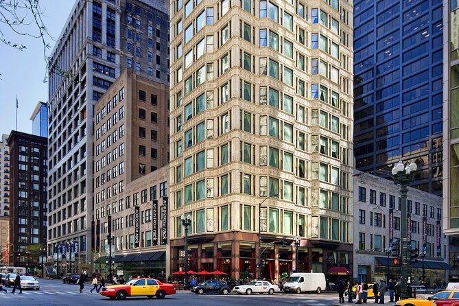 Chicago Walking Tour: Connecting Past and Present - Who should book this walking tour?