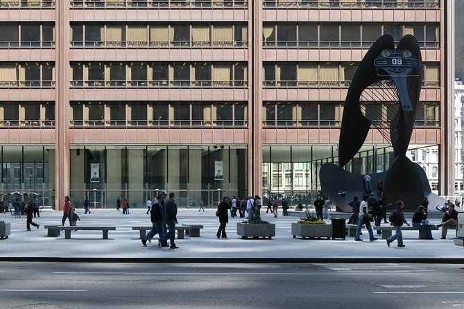 Chicago Walking Tour: Modern Architecture - Daley Center and Cor-Ten steel: where materials tell the story