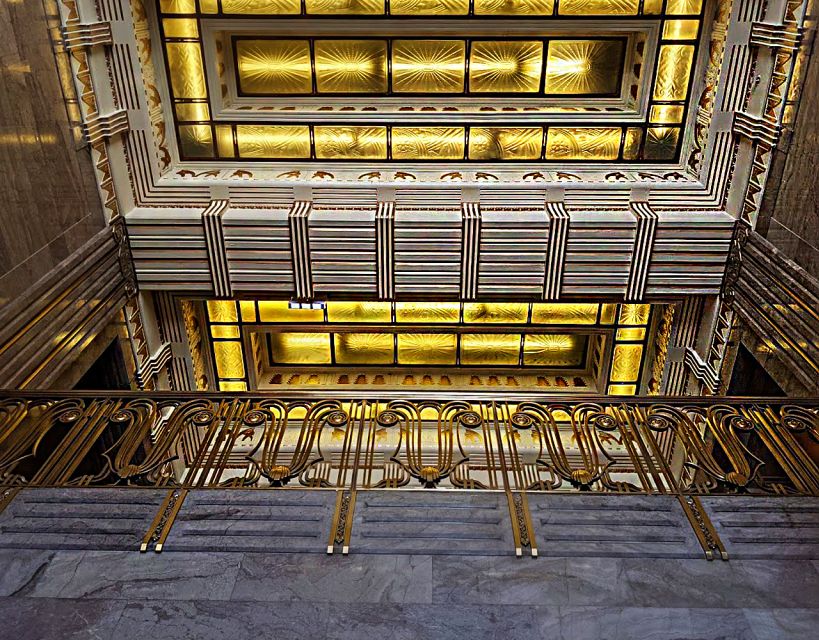 Chicago Walking Tour: See Inside Art Deco Masterpieces - Starting at 425 S. Financial Place: What the Walk Sets Up