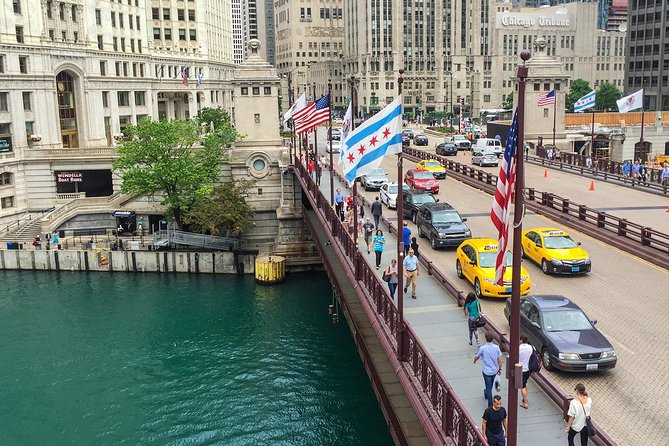 Chicago Walking Tour: The Magnificent Mile - Starting at the Chicago Architecture Center makes the Magnificent Mile make sense