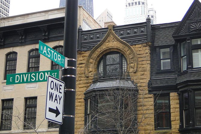 Chicago's Gold Coast Hidden History: A Self-Guided Audio Walk - Gold Coast storytelling, without the group hassle